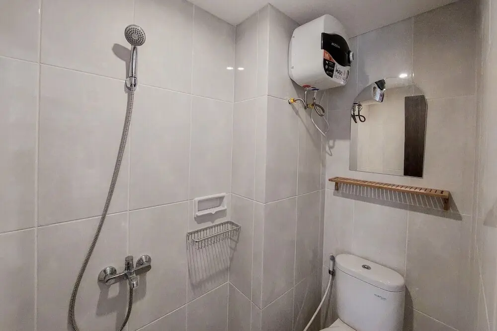 Legok: Comfortable and Simply Look Studio at Serpong Garden Apartment