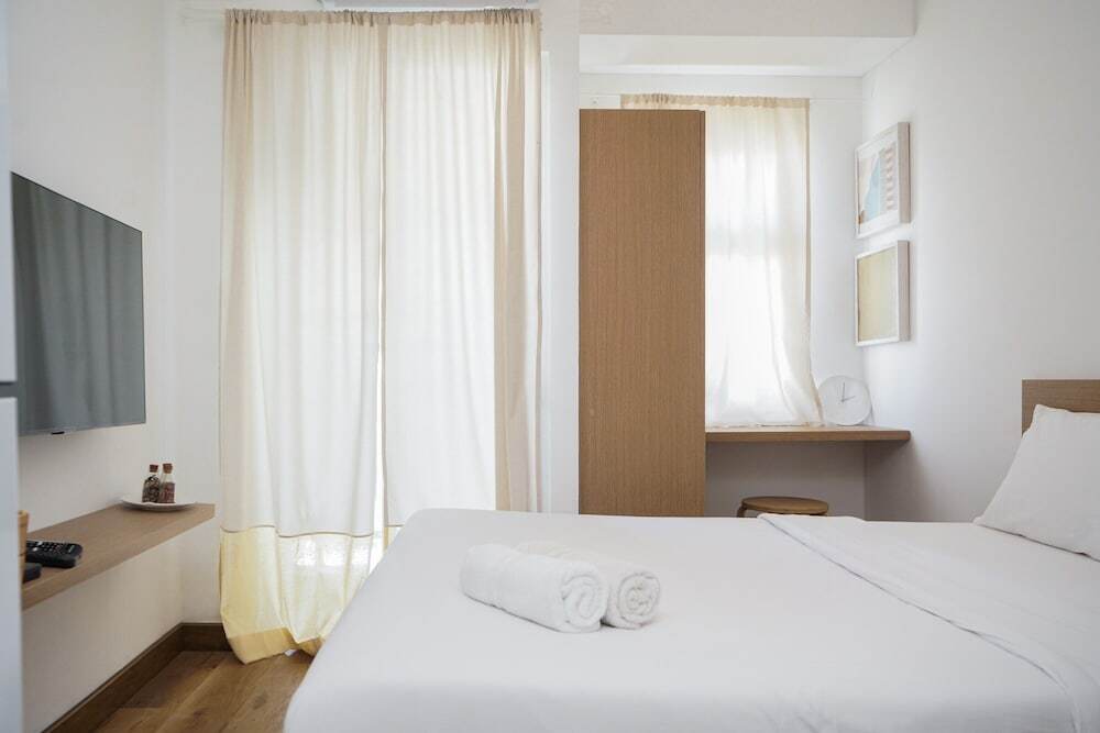 Legok: Comfortable and Simply Look Studio at Serpong Garden Apartment