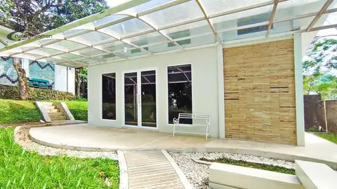 Villa Rose Gunung Bunder by Ruang Nyaman — фото 1