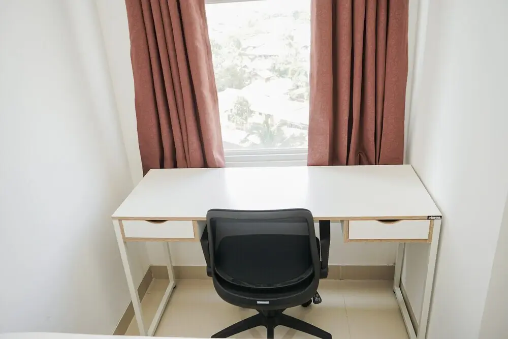Legok: Comfy And Minimalist Studio Room At Serpong Garden Apartment