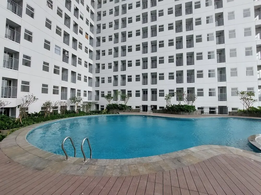 Legok: Comfy And Minimalist Studio Room At Serpong Garden Apartment