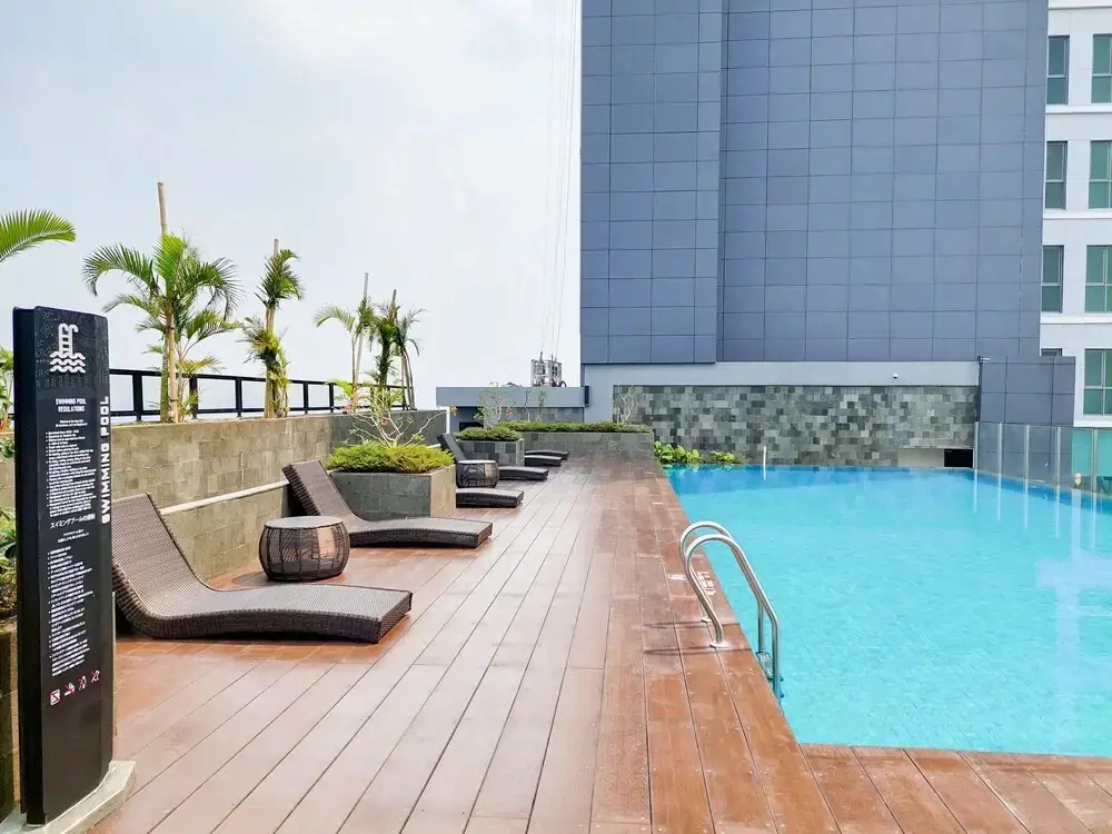 Южный Тангеранг: Comfort And Minimalist Studio At Embarcadero Bintaro Apartment