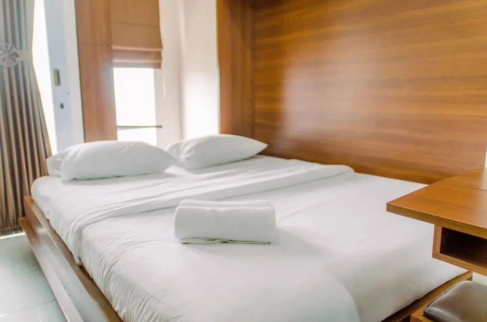 Южный Тангеранг: Unique Studio With Folded Bed Amazana Serpong Apartment