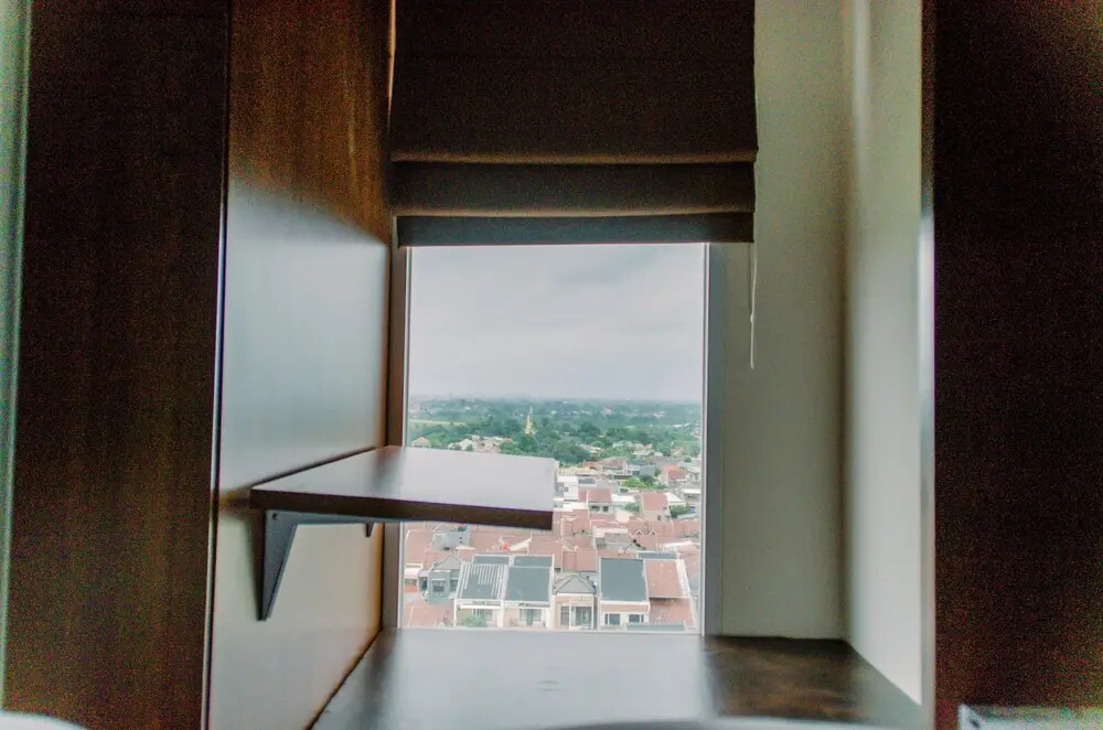 Южный Тангеранг: Unique Studio With Folded Bed Amazana Serpong Apartment