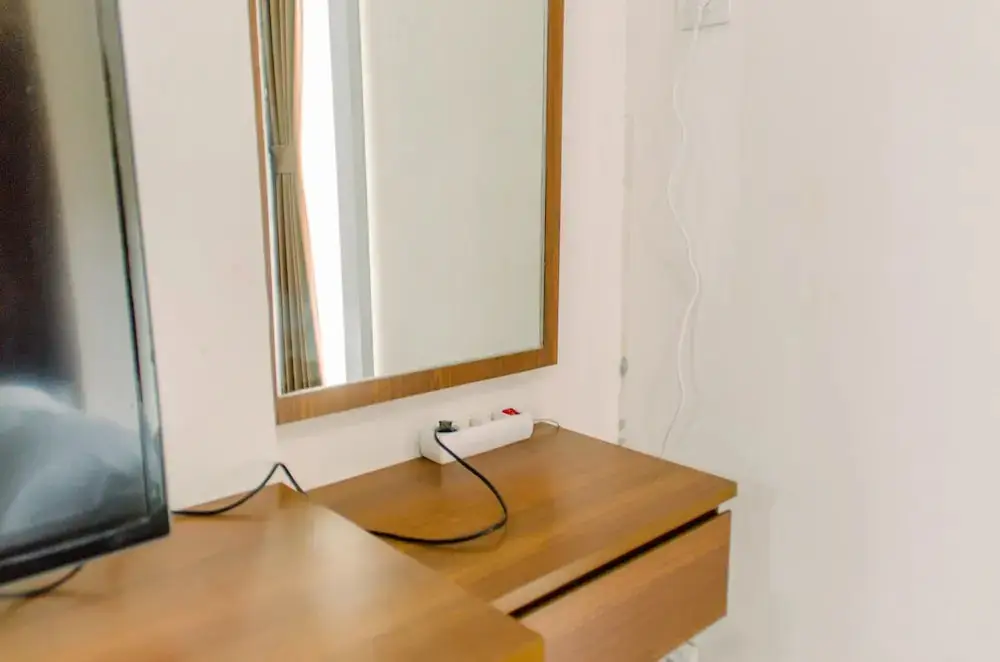 Unique Studio With Folded Bed Amazana Serpong Apartment — фото 1