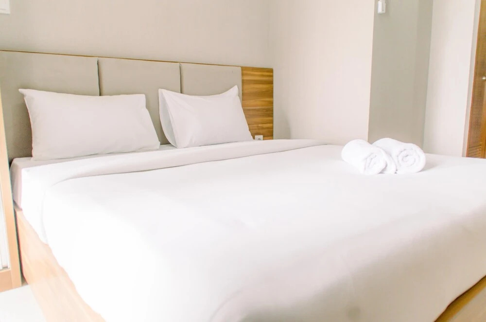 Южный Тангеранг: Comfy Studio At Amazana Serpong Apartment