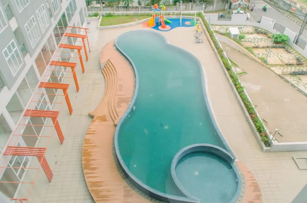 Южный Тангеранг: Comfy Studio At Amazana Serpong Apartment