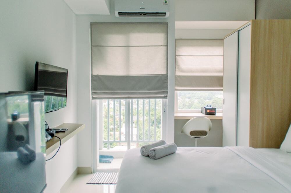 Legok: Warm And Simply Studio At Serpong Garden Apartment