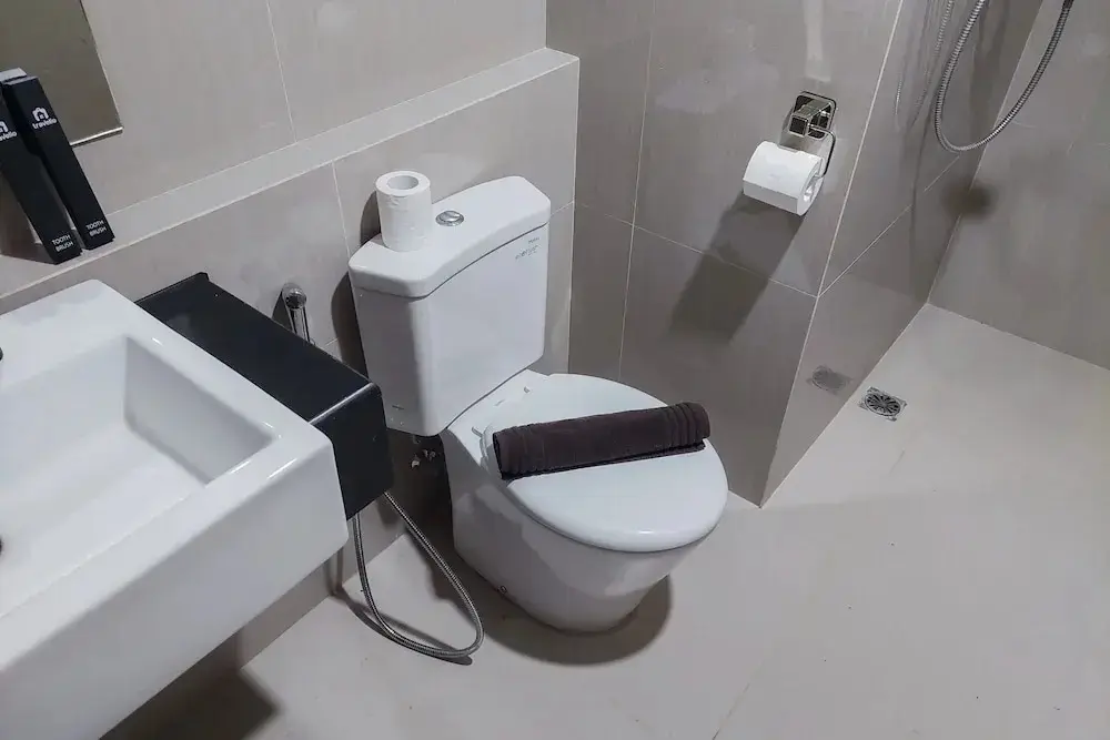 Южный Тангеранг: Nice and Homey Studio at Bintaro Embarcadero Apartment