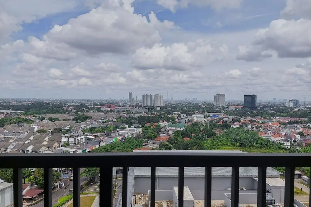Южный Тангеранг: Nice and Homey Studio at Bintaro Embarcadero Apartment