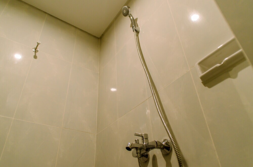 Legok: Homey and Cozy Stay Studio Room at Serpong Garden Apartmen
