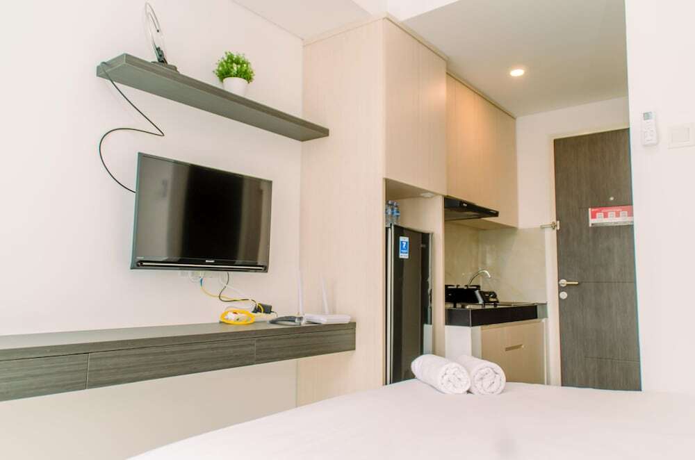 Legok: Restful And Comfy Studio At Serpong Garden Apartment