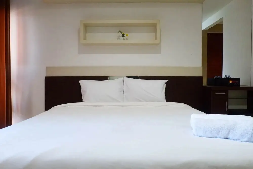 Сурабая: Best Deal Studio Apartment At High Point Serviced