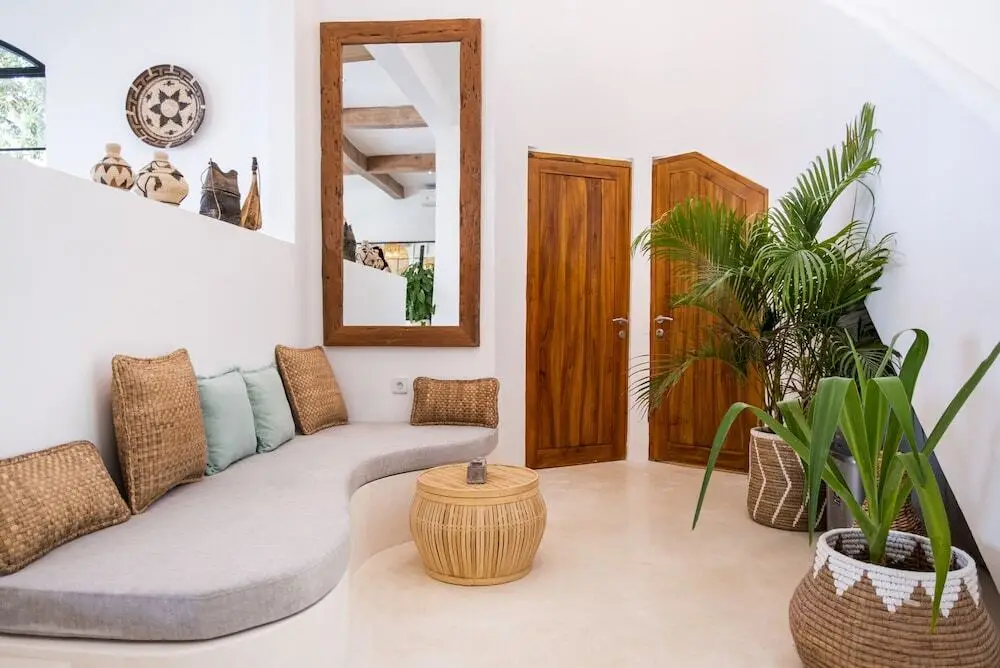 Умеаньяр: NEW ! Stunning 4BR Jungle View Villa in Lovina