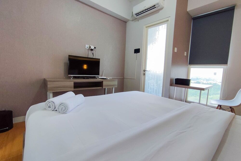 Семаранг: Comfort 1Br At Amartha View Apartment