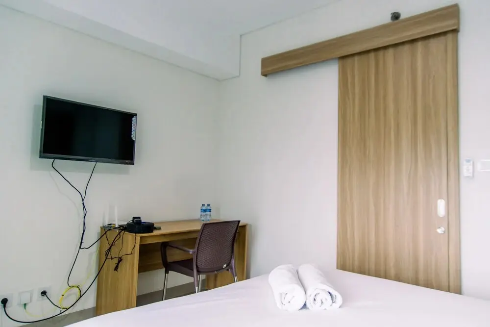 Южный Тангеранг: Elegant And Comfortable 1Br Apartment Bintaro Embarcadero