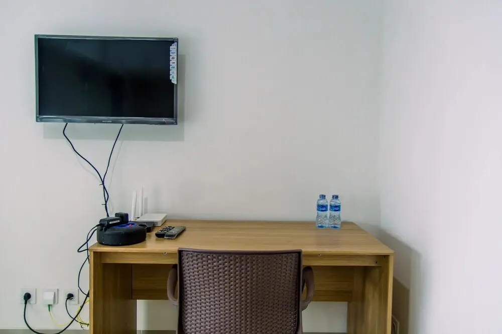 Южный Тангеранг: Elegant And Comfortable 1Br Apartment Bintaro Embarcadero