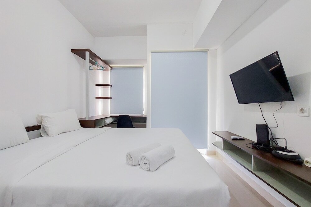 Legok: Fancy And Nice Studio Apartment At Serpong Garden