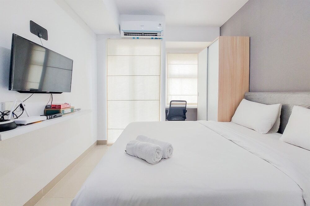 Legok: Comfy And Minimalist Studio At Serpong Garden Apartment