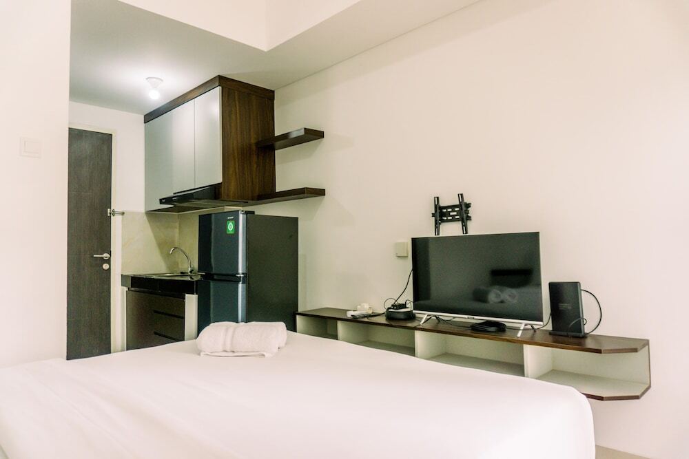 Legok: Nice And Comfort Studio Room At Serpong Garden Apartment