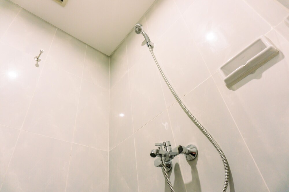 Legok: Nice And Comfort Studio Room At Serpong Garden Apartment