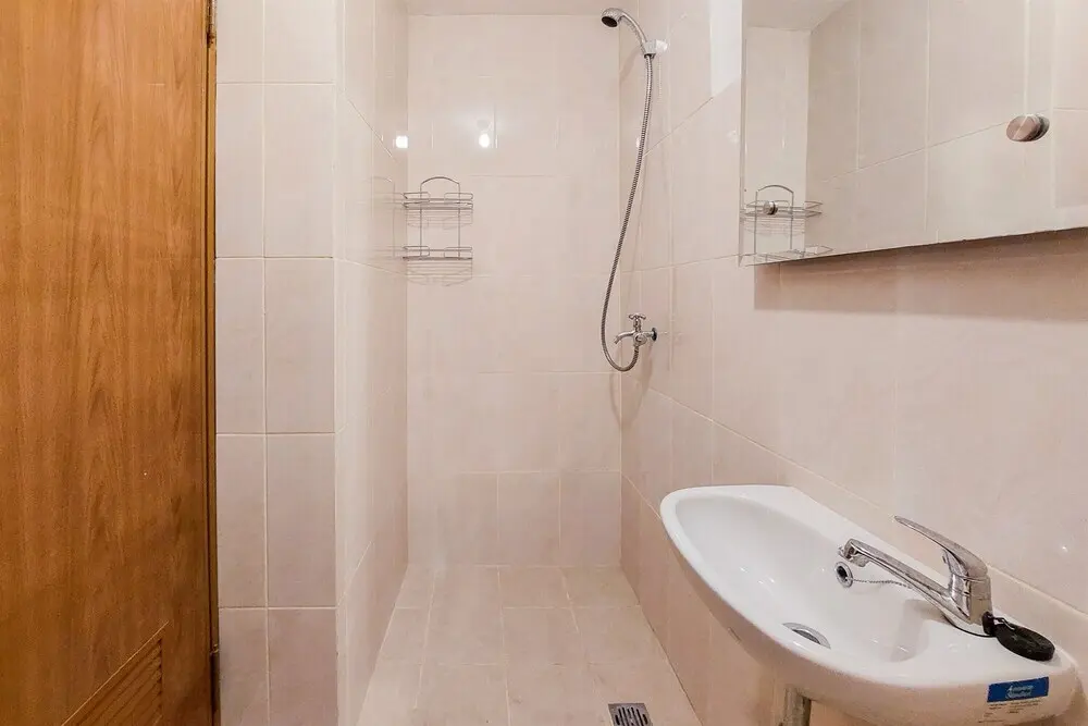 Южный Тангеранг: Warm And Simply Studio At Amazana Serpong Apartment