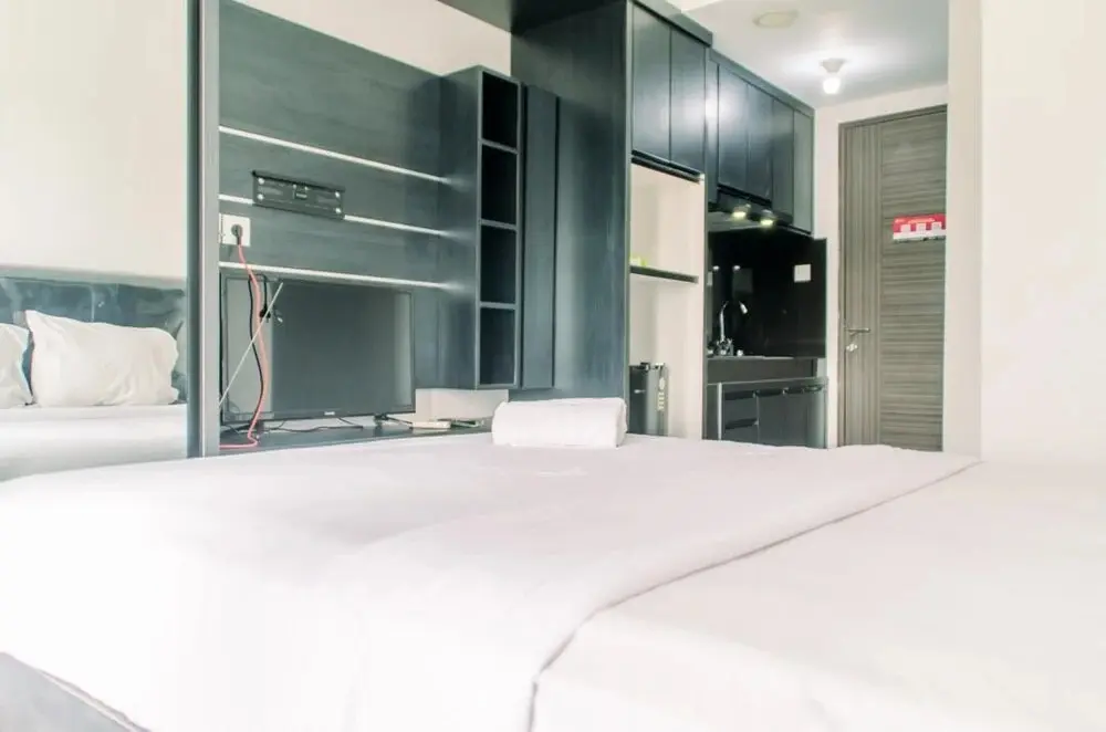 Южный Тангеранг: Elegant And Comfort Studio Amazana Apartment Serpong
