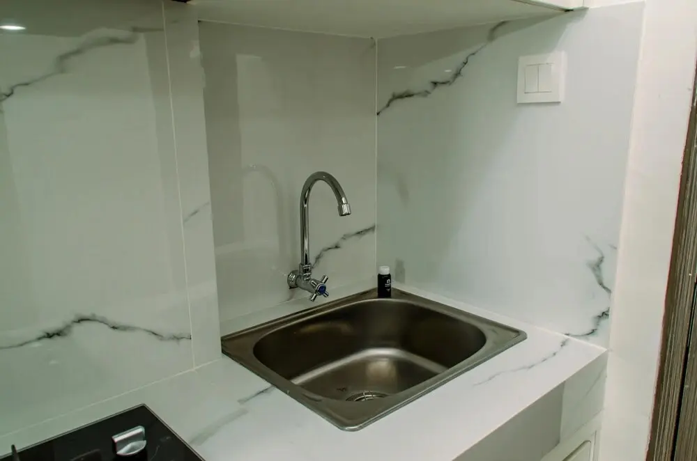 Южный Тангеранг: Cozy Stay Studio Apartment At Amazana Serpong