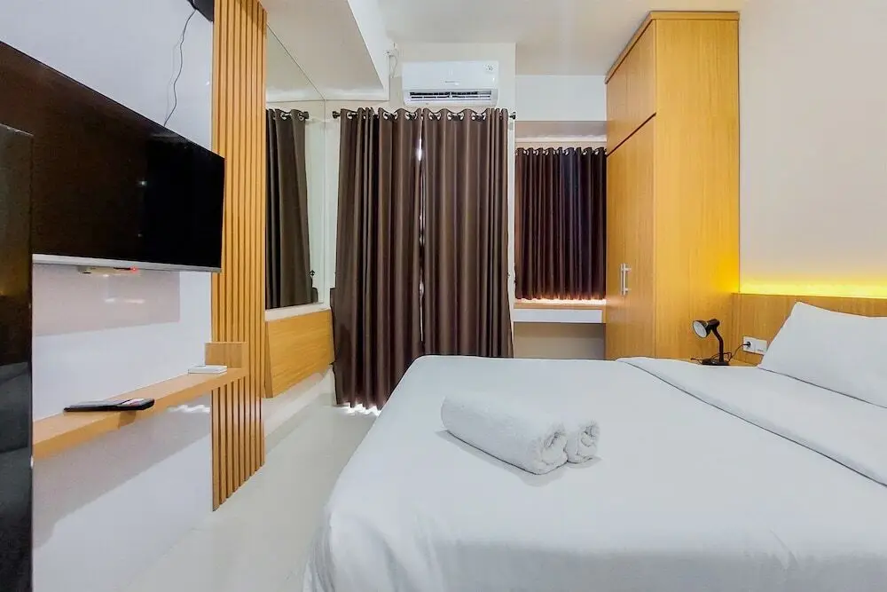 Legok: Comfy Studio At Serpong Garden Apartment