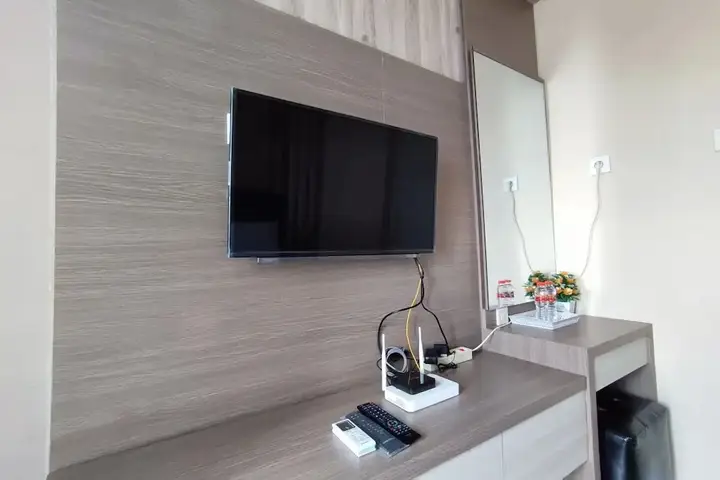 Семаранг: Comfortable And Modern 1Br Without Living Room At Amartha View Apartment