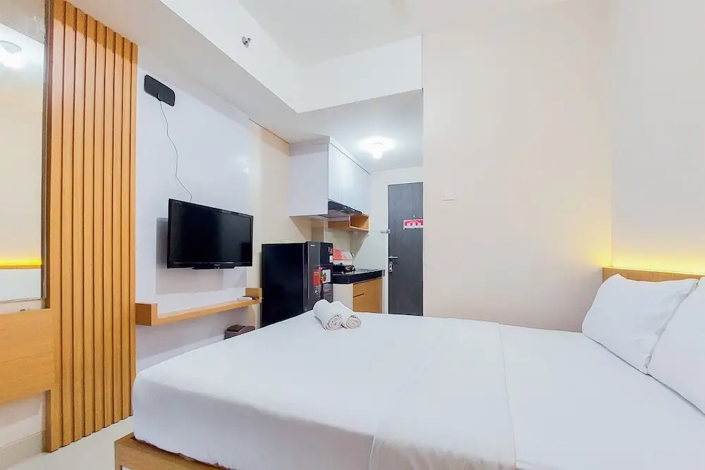 Legok: Minimalist Studio Apartment At Serpong Garden