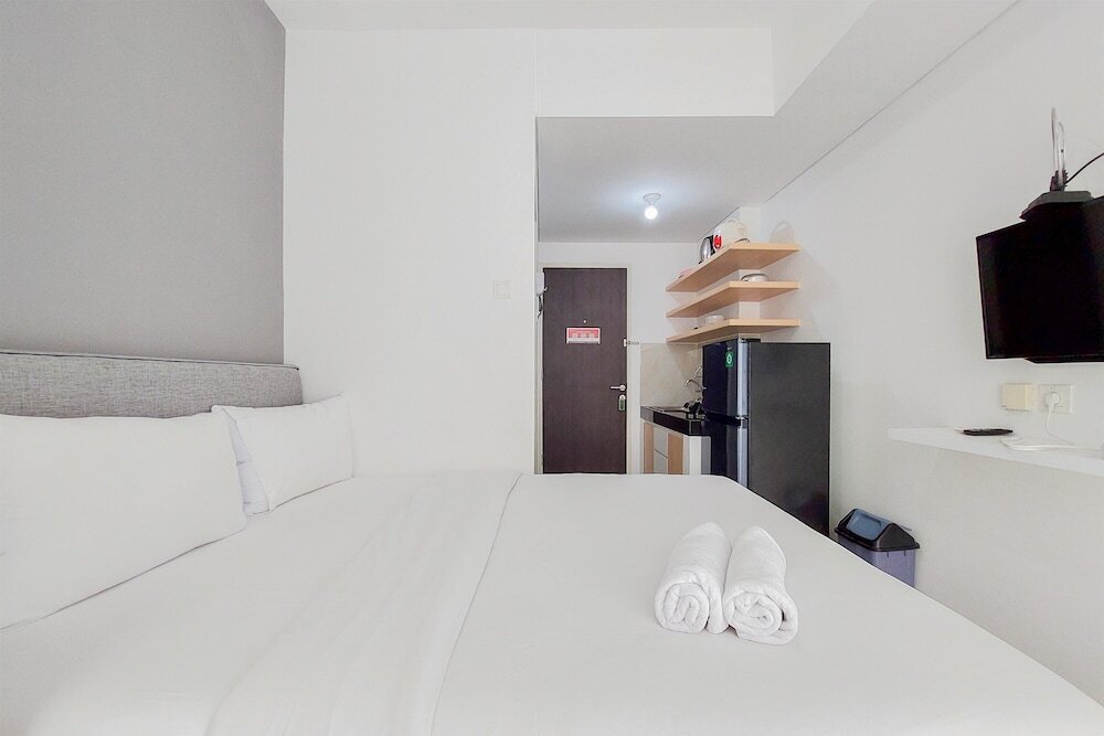 Legok: Fully Furnished And Homey Studio Serpong Garden Apartment