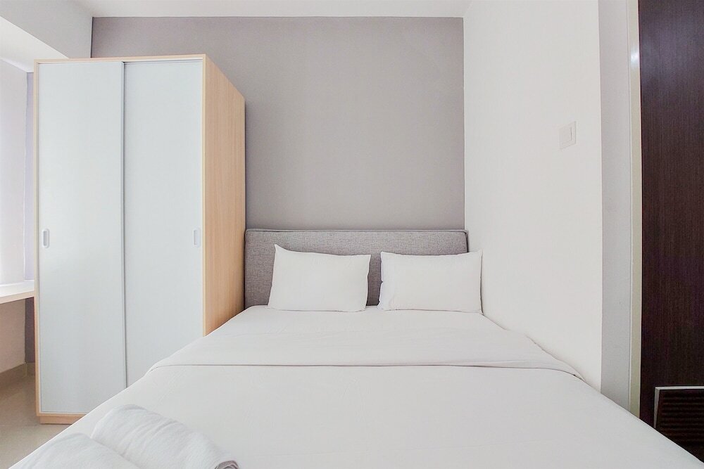 Legok: Fully Furnished And Homey Studio Serpong Garden Apartment