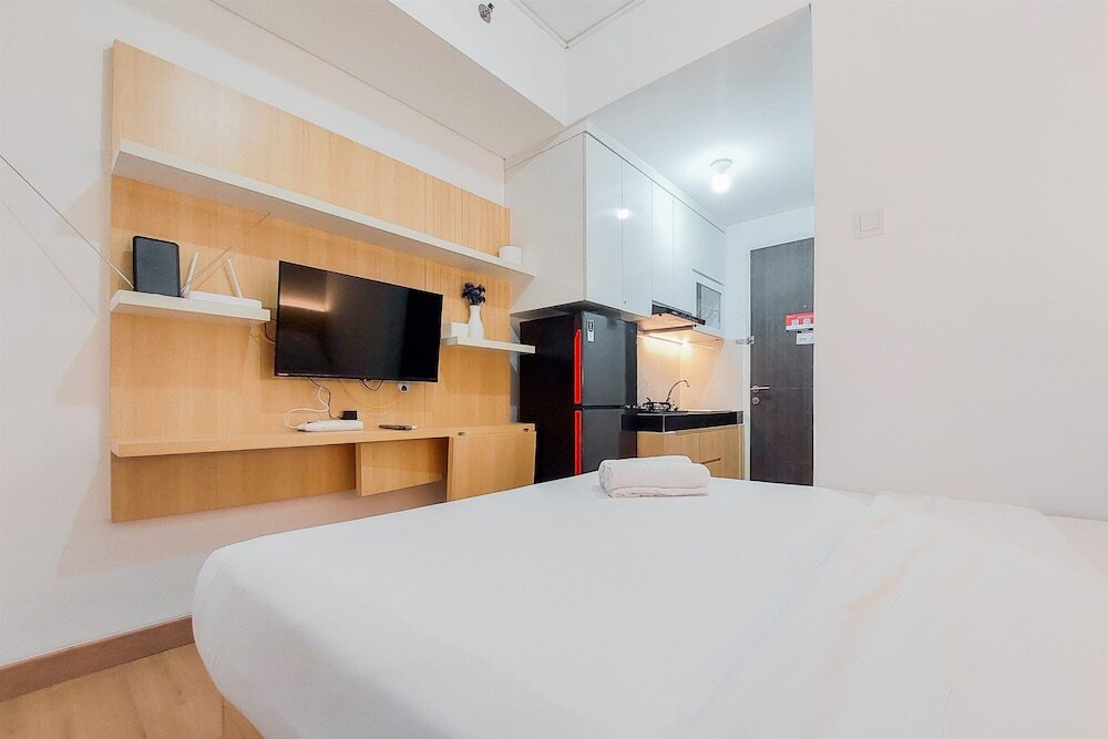Legok: Luxury Studio At Serpong Garden Apartment