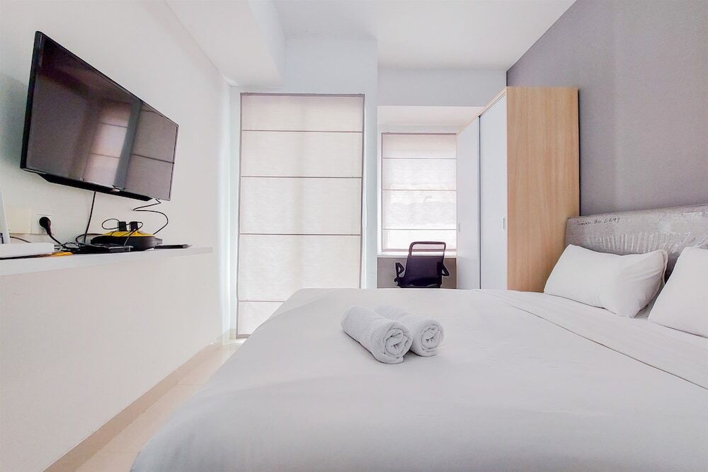 Legok: Enjoy Living And Warm Studio At Serpong Garden Apartment