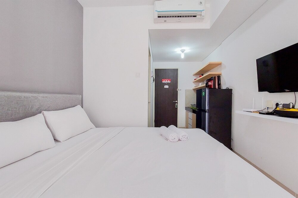 Legok: Enjoy Living And Warm Studio At Serpong Garden Apartment