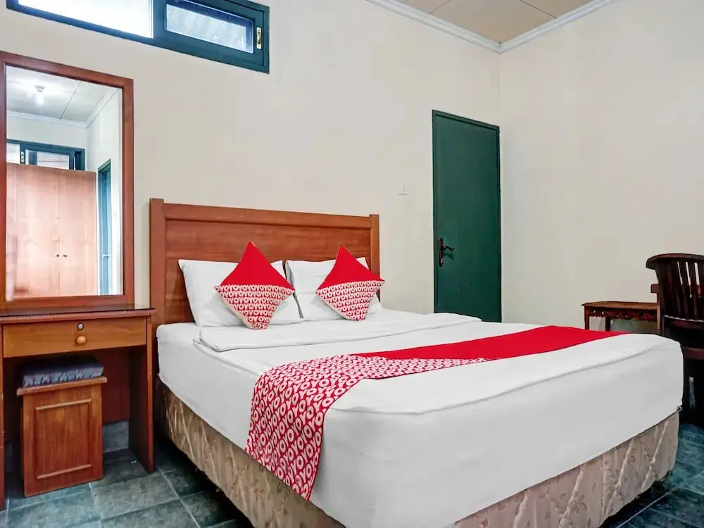 Сизаруа: Capital O 90596 Hotel Griya Astoeti