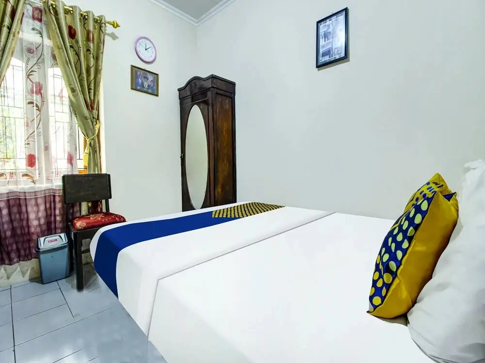 Караванг: OYO HOMES 91242 Desa Wisata Cibuntu Kuningan Syariah