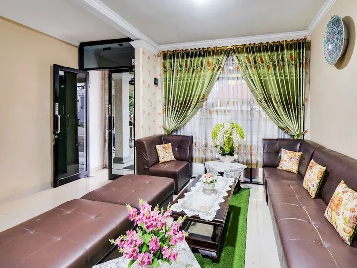 Сумеданг: OYO Life 91994 Sawerigading Jatinangor Syariah