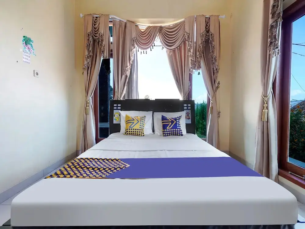 Паромпонг: OYO Homes 91156 Eco Tourism Big Farmer Desa Kertawangi Syariah