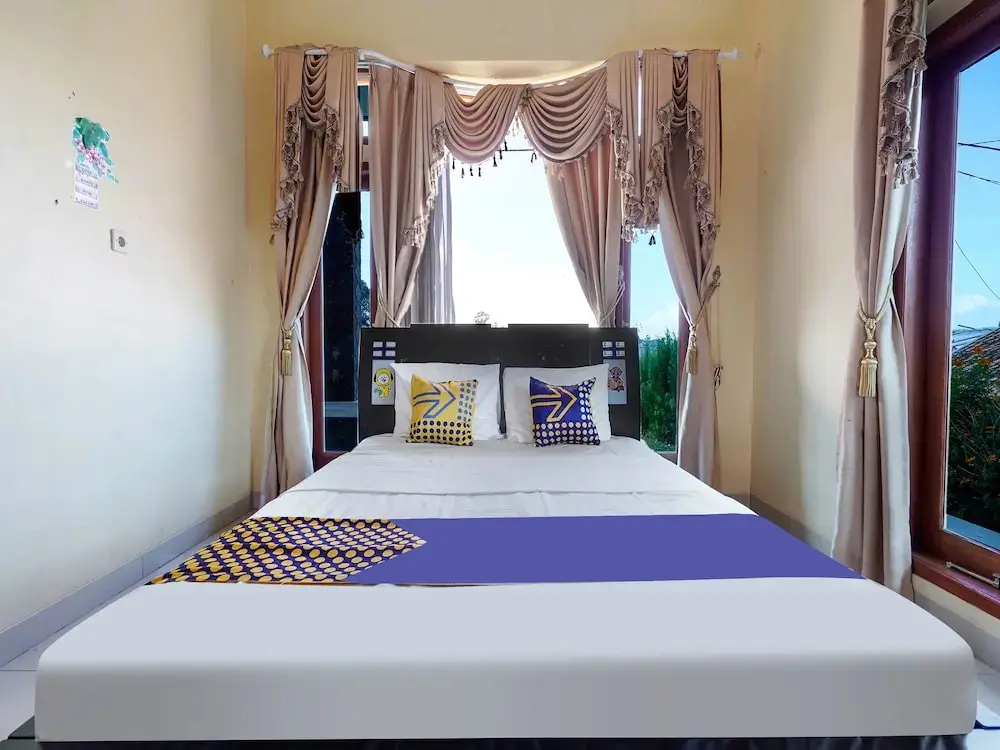 Паромпонг: OYO Homes 91156 Eco Tourism Big Farmer Desa Kertawangi Syariah