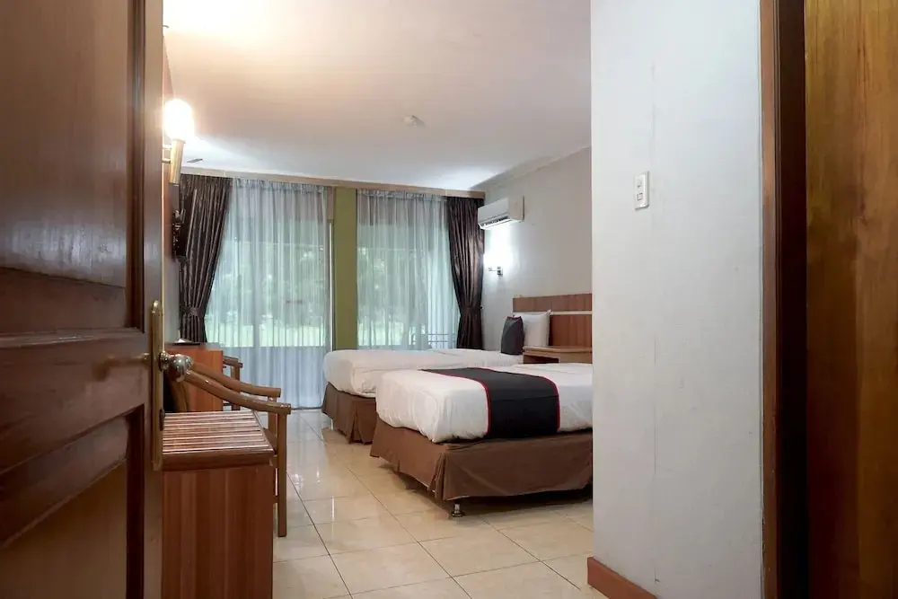 Южный Тангеранг: Collection O 92122 Series Hotel Serpong
