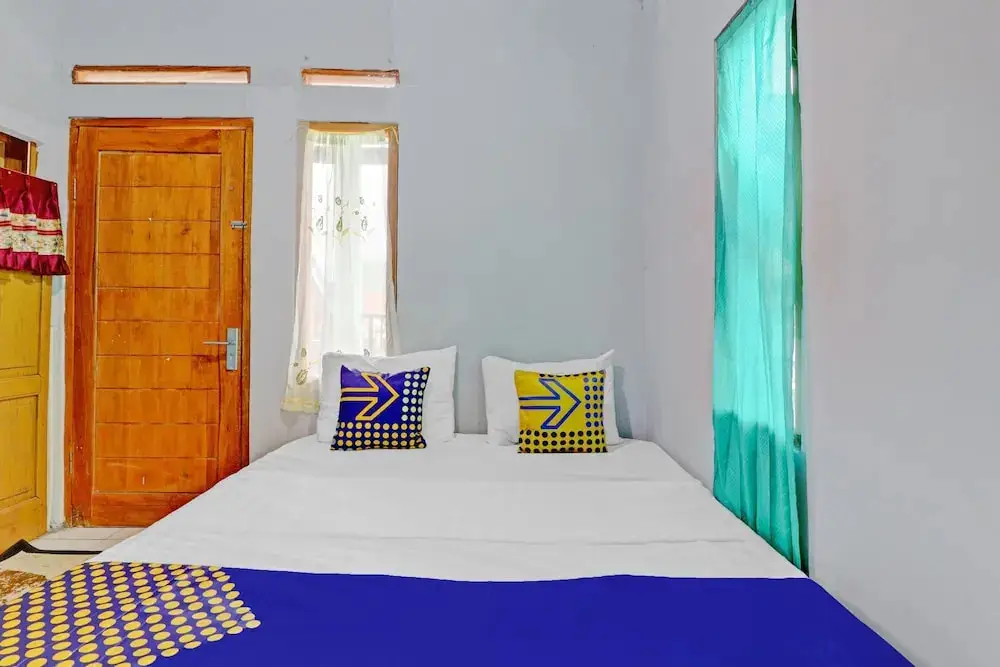 OYO Homes 90849 Cibeunying Homestay Cibodas Maribaya — фото 1