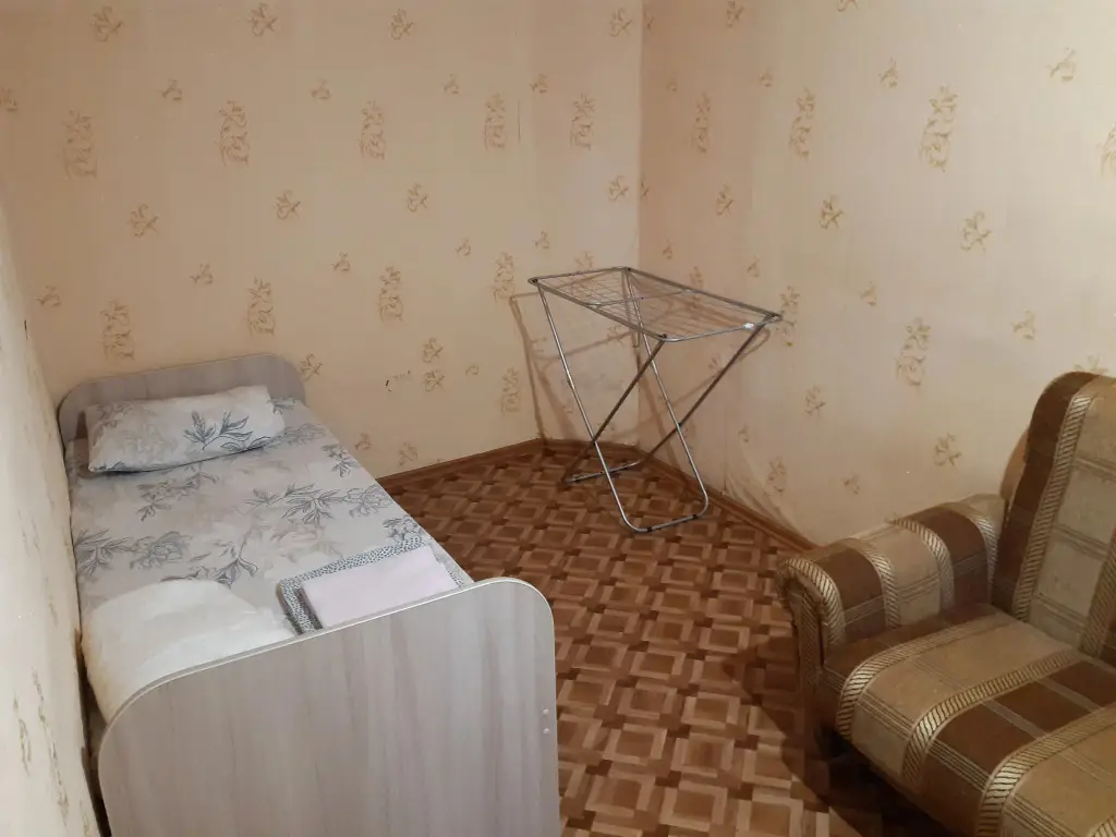Златоуст: Апартаменты Гагарина 4 Линия 5