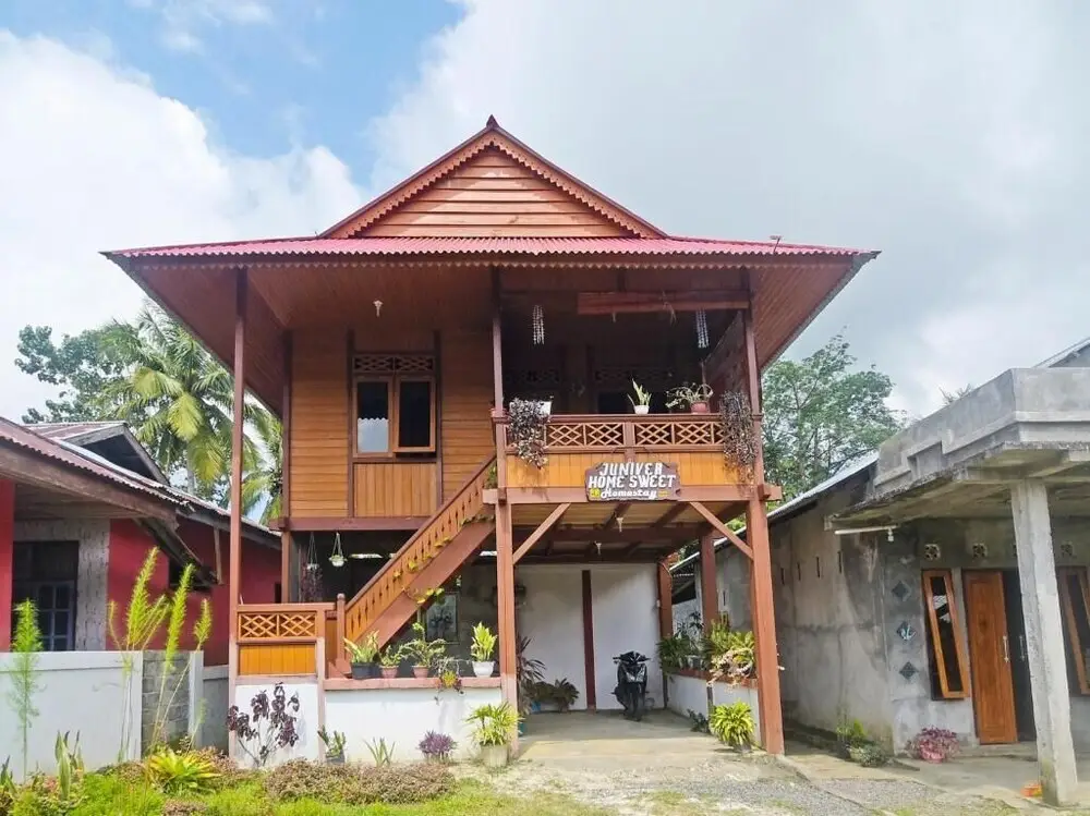 Манадо: OYO 91246 Pulisan Ekowisata Homestay Near Wisata Pantai Desa Pulisan (Pulisan Beach Tour)