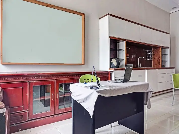 Куруг: OYO 91849 Karawaci Taman Permata 5