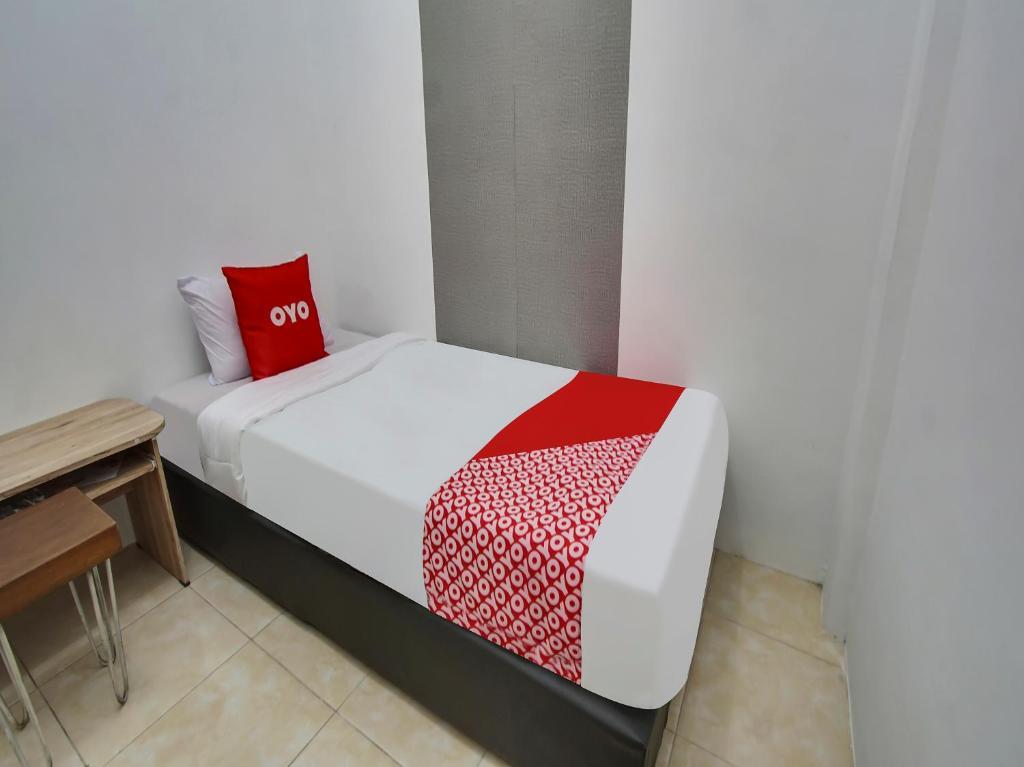 Маланг: OYO Living 90950 Forzando House