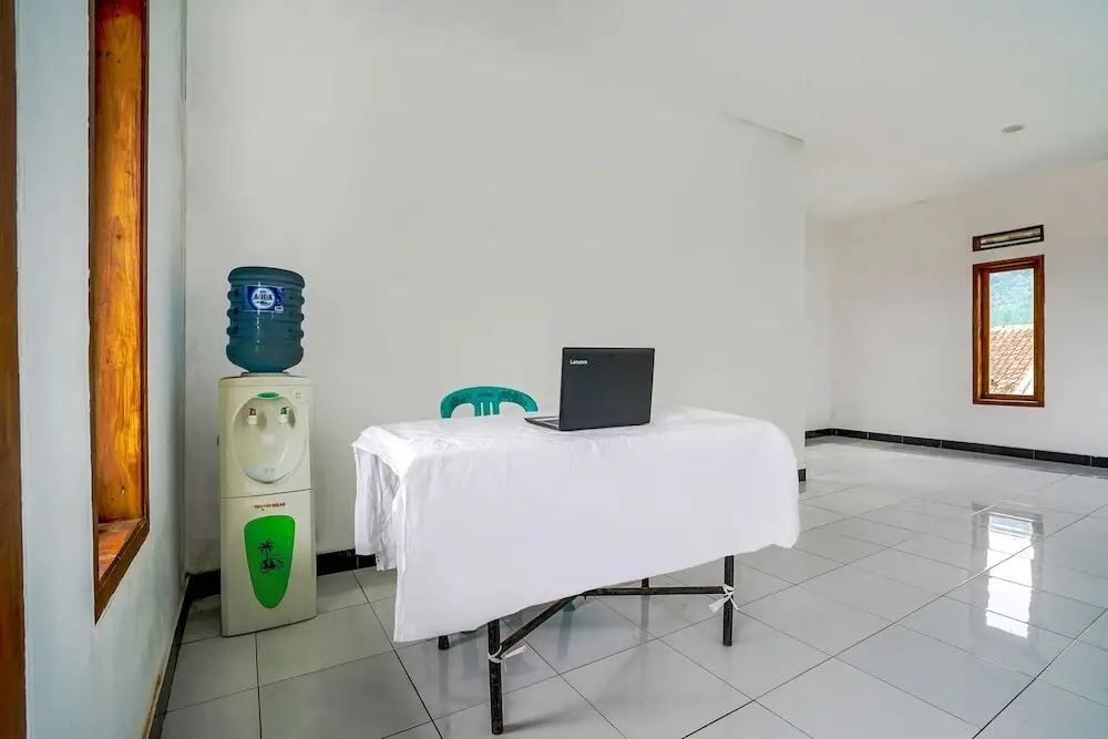 Лембанг: OYO Homes 91002 Eco Tourism Desa Cibodas Areng 3 Syariah