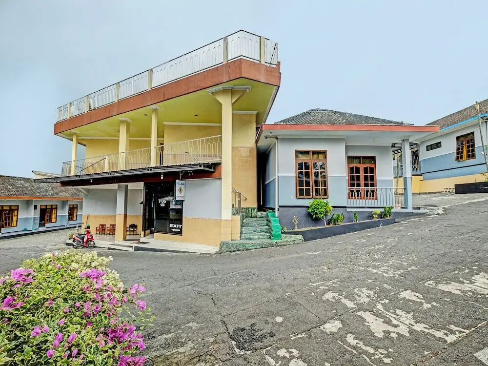 Бандунган: SPOT ON 91912 Hotel Citra Dewi 2