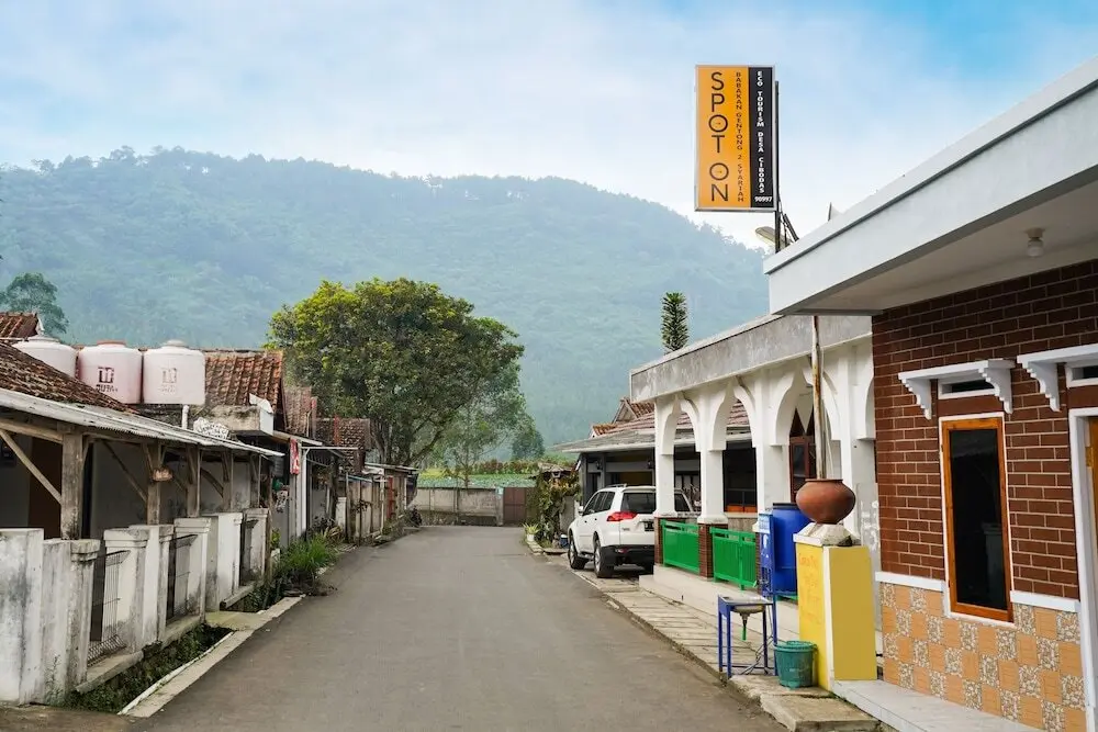 Лембанг: OYO Homes 91008 Eco Tourism Desa Cibodas Babakan Gentong 1 Syariah